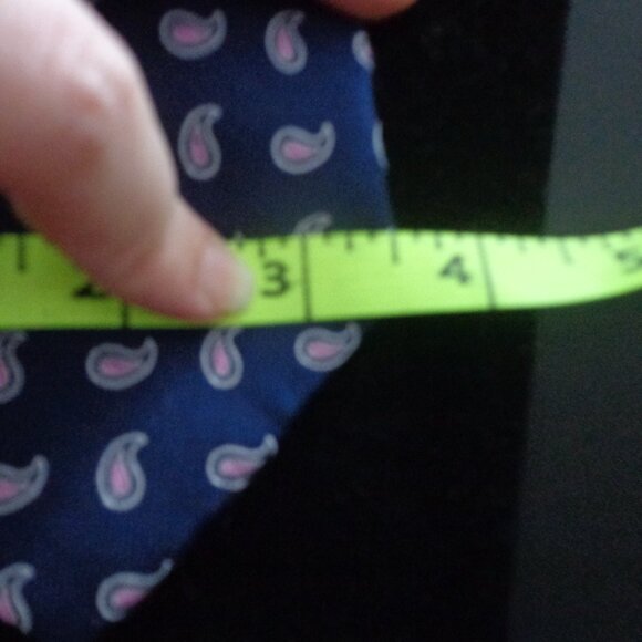 Roundtree and Yorke Navy and Pink Tie - Picture 3 of 6